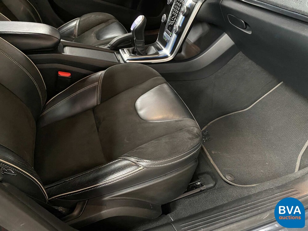 Volvo V40 D2 R-Design 114PS 2013 -Org. NL-, 8-KTF-66.