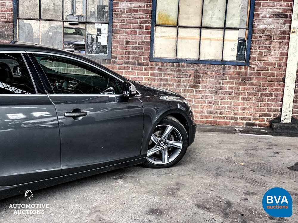 Volvo V40 D2 R-Design 114PS 2013 -Org. NL-, 8-KTF-66.