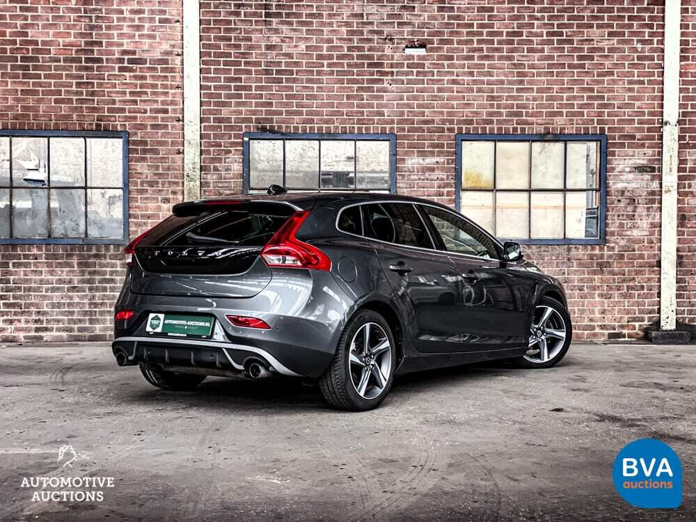 Volvo V40 D2 R-Design 114PS 2013 -Org. NL-, 8-KTF-66.