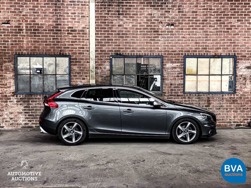 Volvo V40 D2 R-Design 114PS 2013 -Org. NL-, 8-KTF-66.