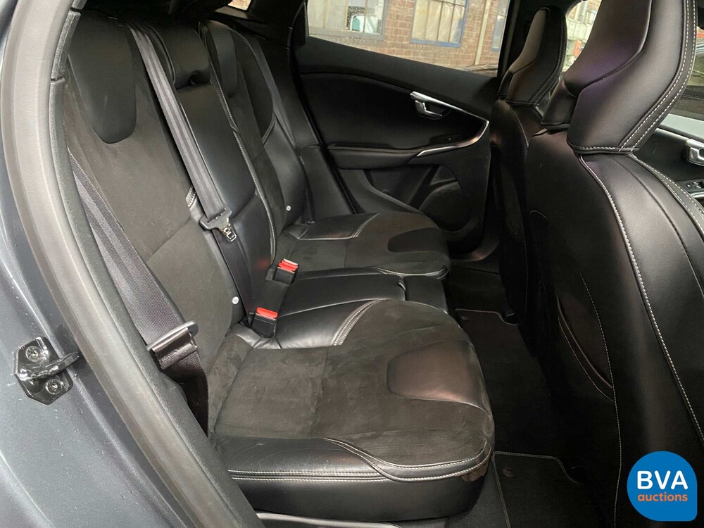 Volvo V40 D2 R-Design 114PS 2013 -Org. NL-, 8-KTF-66.