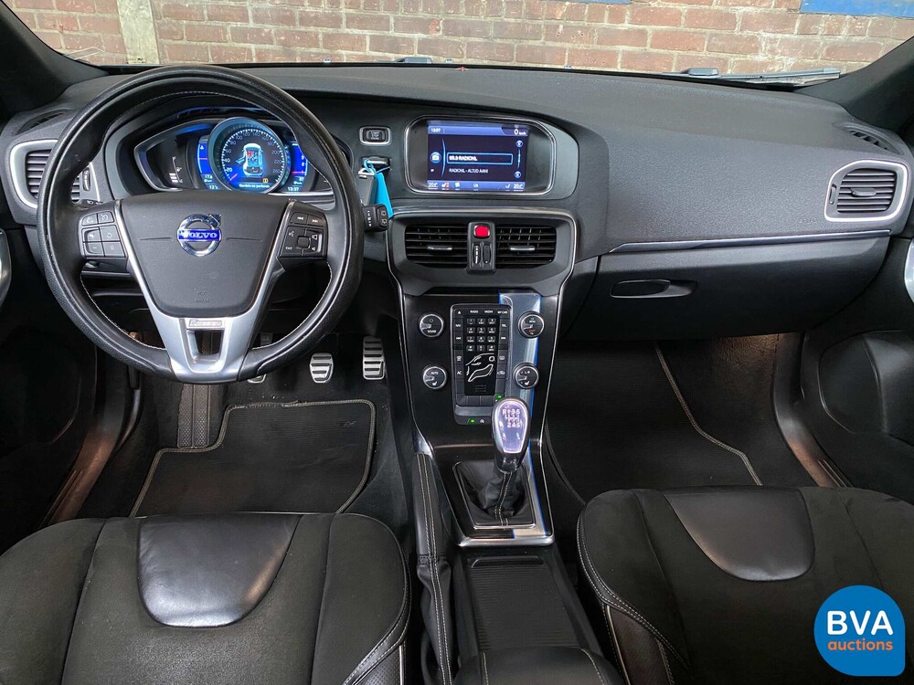 Volvo V40 D2 R-Design 114PS 2013 -Org. NL-, 8-KTF-66.