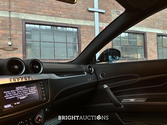 Ferrari FF 6.3 V12 661pk 2012, J-595-JK