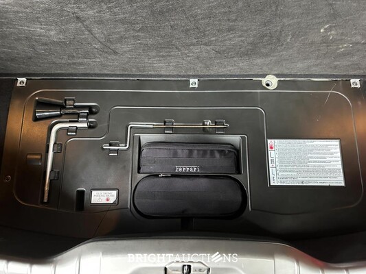 Ferrari FF 6.3 V12 661pk 2012, J-595-JK