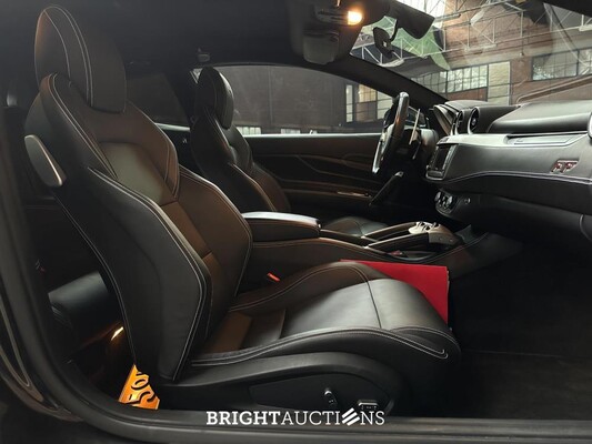 Ferrari FF 6.3 V12 661pk 2012, J-595-JK