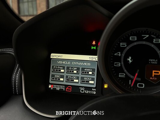Ferrari FF 6.3 V12 661pk 2012, J-595-JK