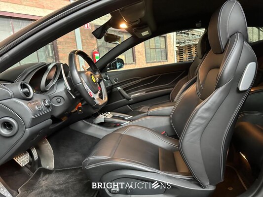 Ferrari FF 6.3 V12 661pk 2012, J-595-JK