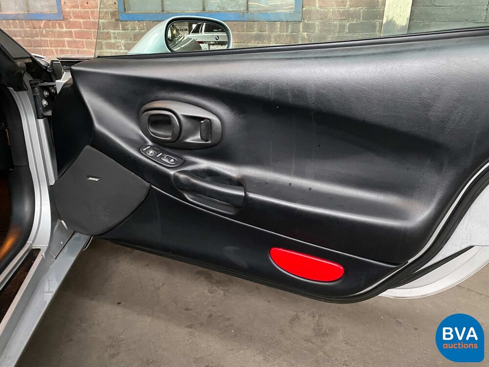 Chevrolet Corvette C55.7 V8 Targa 350 PS 2000.