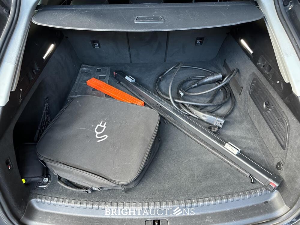 Audi A6 Avant 55 TFSI e quattro Competition 252pk 2021, N-633-FF