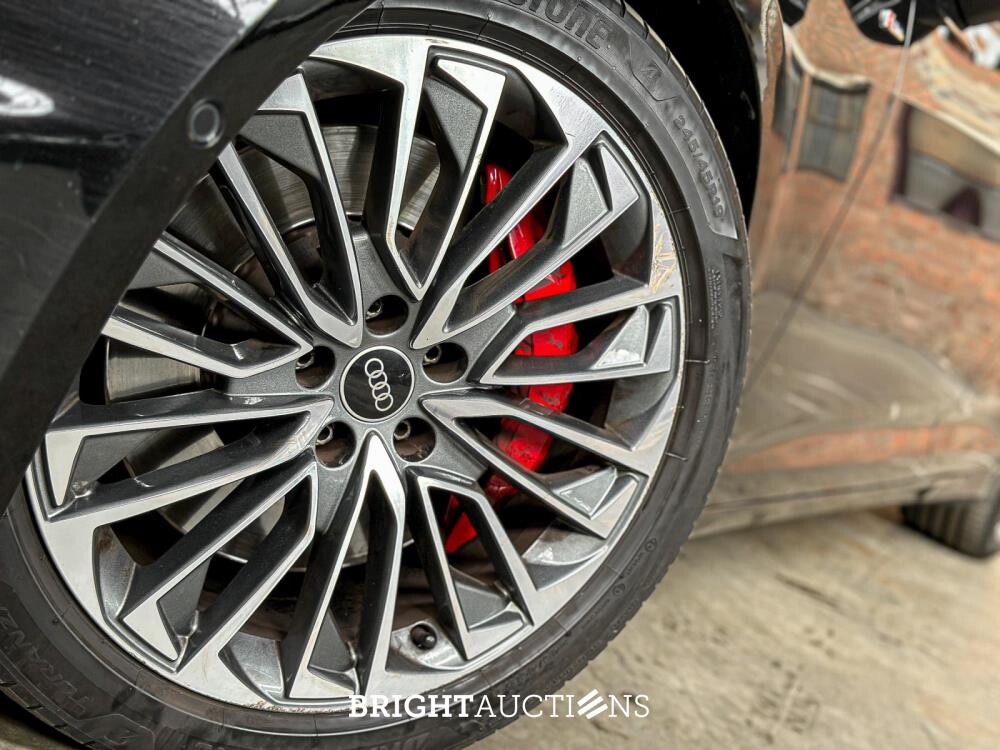 Audi A6 Avant 55 TFSI e quattro Competition 252pk 2021, N-633-FF