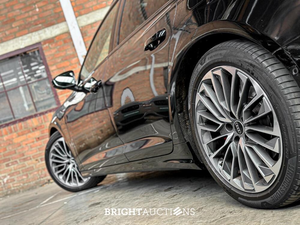 Audi A6 Avant 55 TFSI e quattro Competition 252pk 2021, N-633-FF