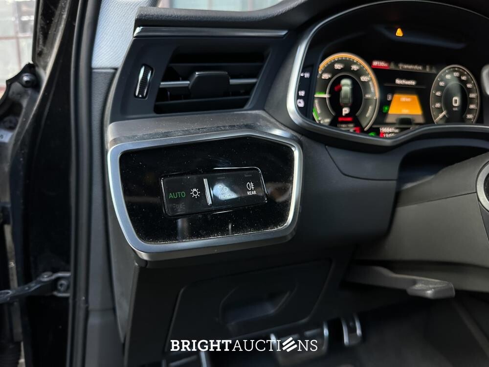 Audi A6 Avant 55 TFSI e quattro Competition 252pk 2021, N-633-FF