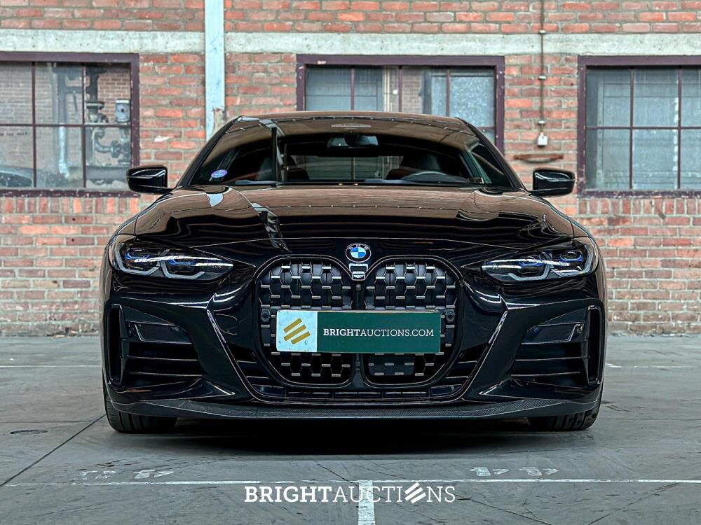 BMW M440i xDrive High Executive Coupe 4-Serie (origineel-NL),374pk 2021, NL-kenteken