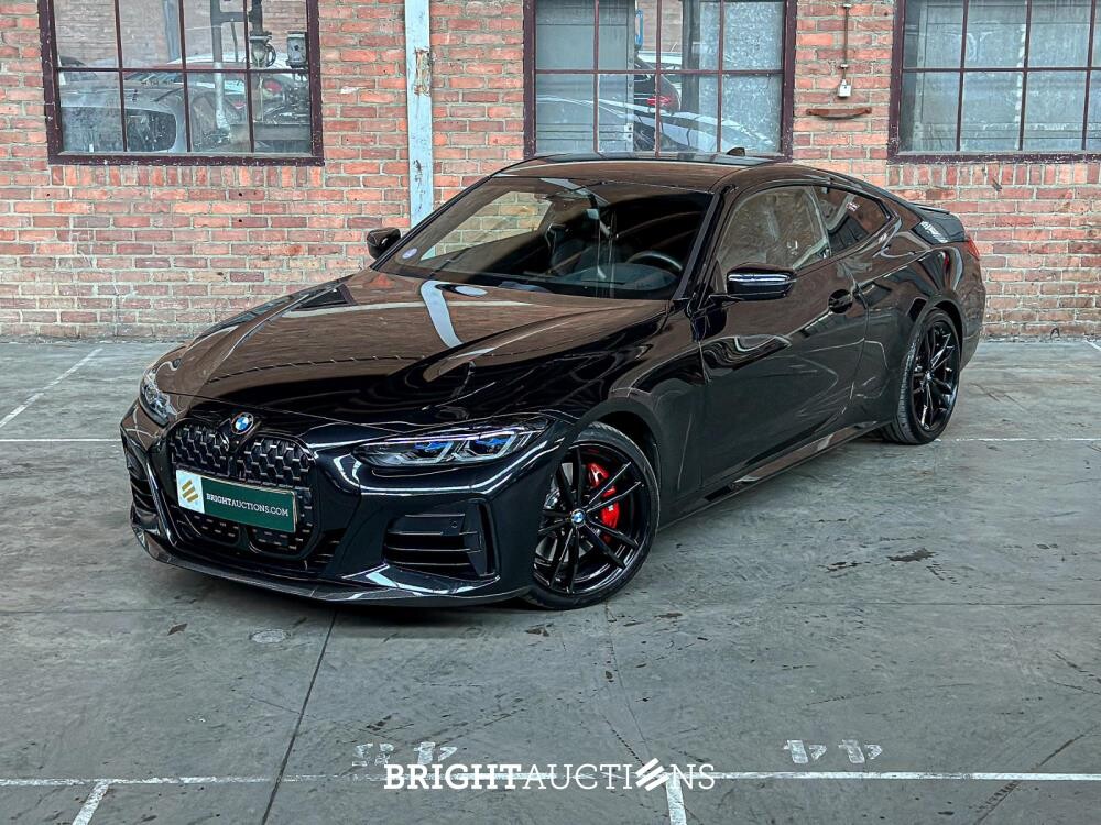 BMW M440i xDrive High Executive Coupe 4-Serie (origineel-NL),374pk 2021, NL-kenteken
