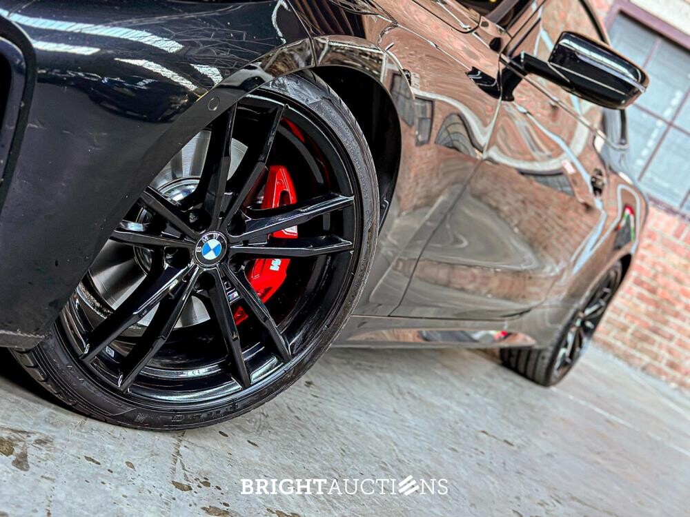 BMW M440i xDrive High Executive Coupe 4-Serie (origineel-NL),374pk 2021, NL-kenteken