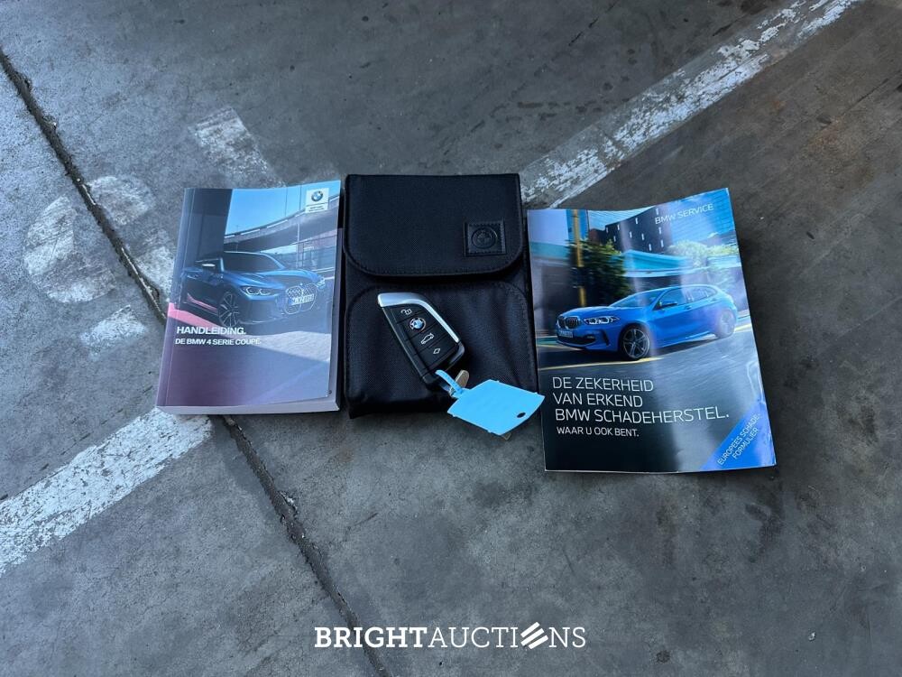 BMW M440i xDrive High Executive Coupe 4-Serie (origineel-NL),374pk 2021, NL-kenteken