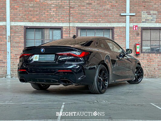 BMW M440i xDrive High Executive Coupe 4-Serie (origineel-NL),374pk 2021, NL-kenteken
