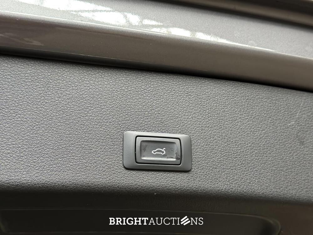 Audi E-tron 50 quattro Business edition 71 kWh 313pk 2020 (Origineel-NL+1e eigenaar), K-238-JJ