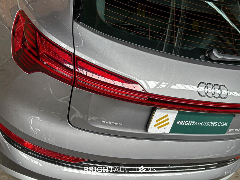 Audi E-tron 50 quattro Business edition 71 kWh 313pk 2020 (Origineel-NL+1e eigenaar), K-238-JJ