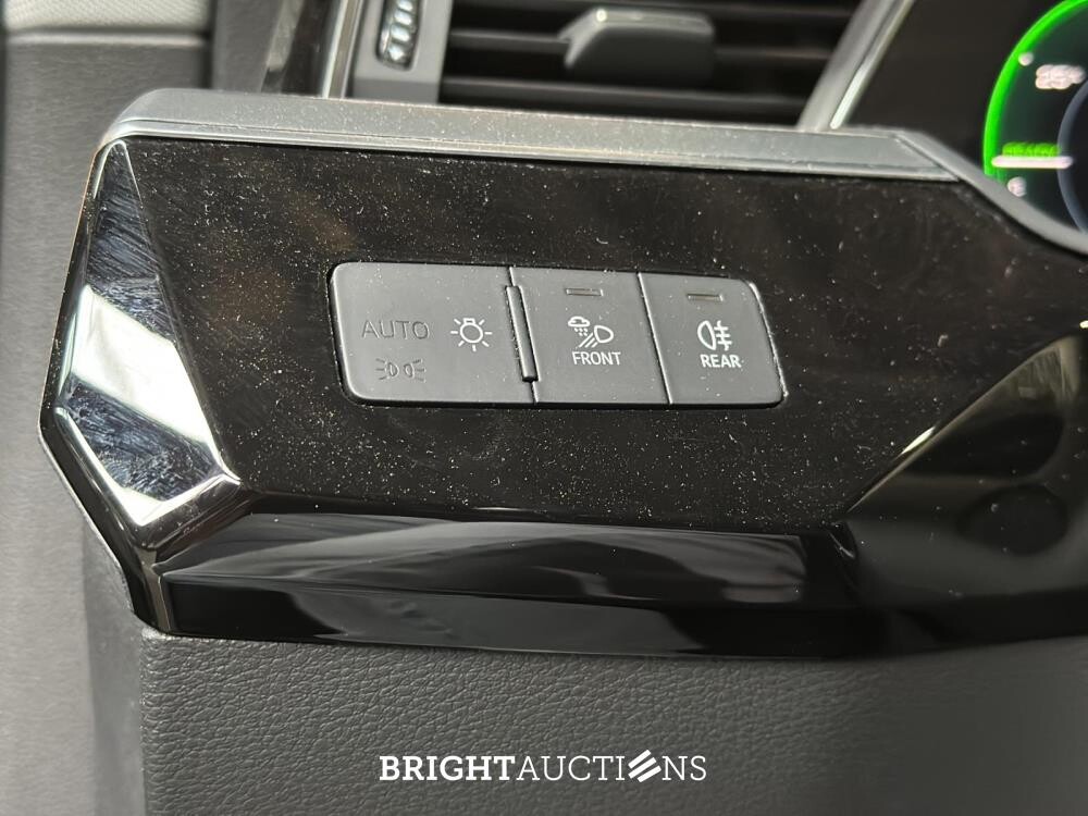 Audi E-tron Sportback 50 quattro edition 71 kWh 313pk 2020 (Origineel-NL), K-130-HS