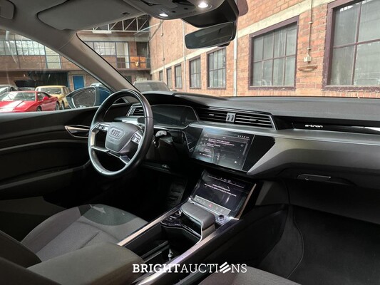 Audi E-tron Sportback 50 quattro edition 71 kWh 313pk 2020 (Origineel-NL), K-130-HS