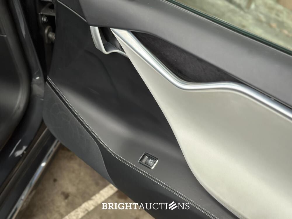 Tesla Model S 75D Base 333pk 2018 (Origineel-NL), RZ-401-J