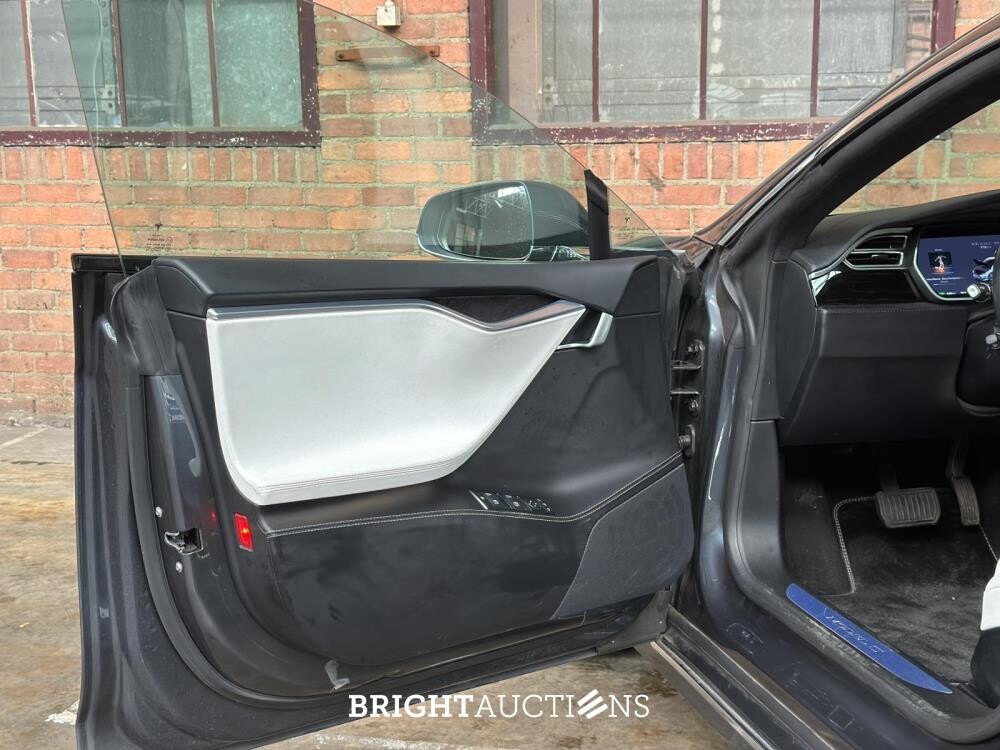 Tesla Model S 75D Base 333pk 2018 (Origineel-NL), RZ-401-J
