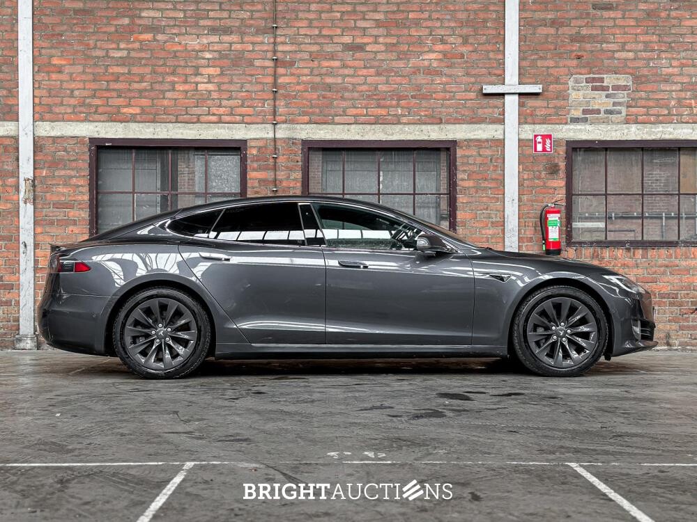 Tesla Model S 75D Base 333pk 2018 (Origineel-NL), RZ-401-J