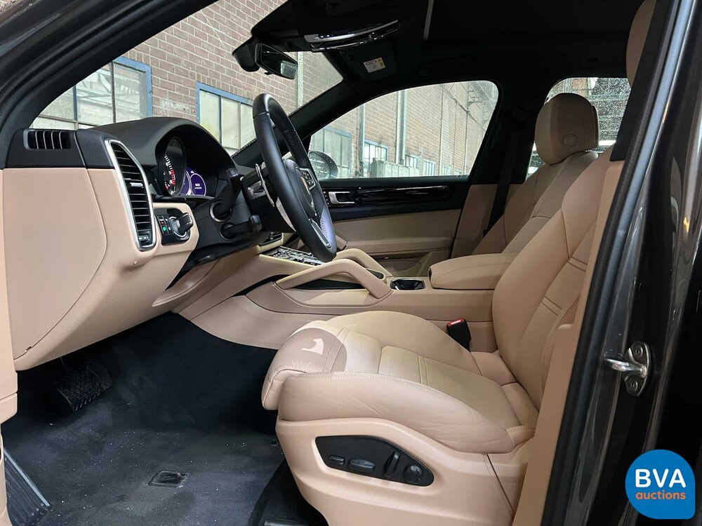 Porsche Cayenne 3.0 E-Hybrid 462PS 2021 -GARANTIE-, N-758-SX.