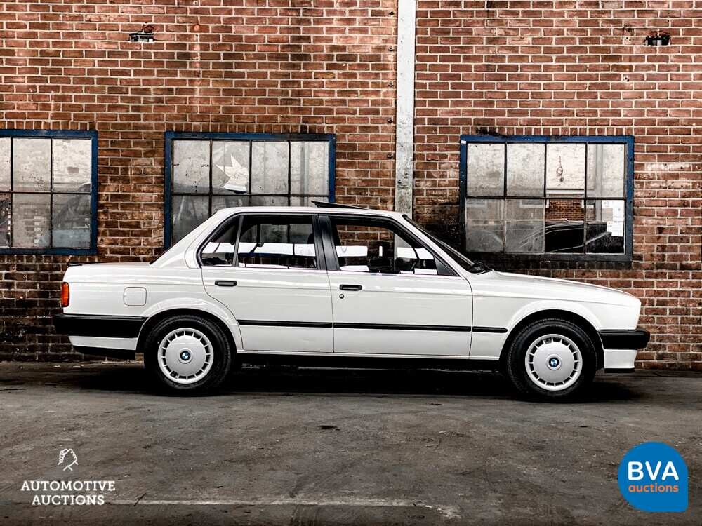 BMW 325i E30 170pk 1987 -DEMOMODELL-.