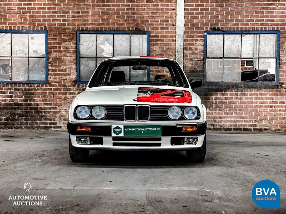 BMW 325i E30 170pk 1987 -DEMOMODELL-.