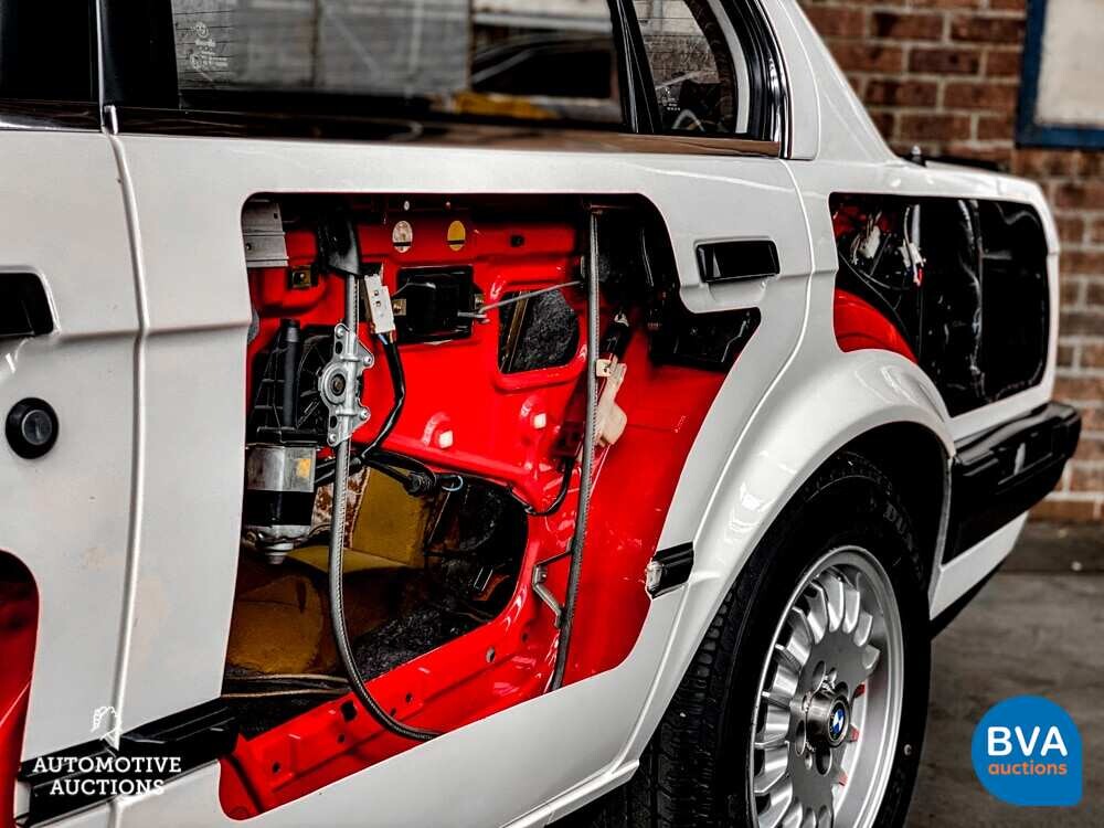 BMW 325i E30 170pk 1987 -DEMOMODELL-.