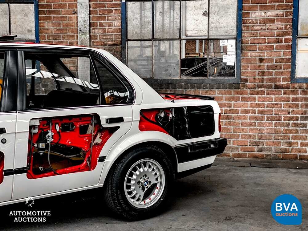 BMW 325i E30 170pk 1987 -DEMOMODELL-.