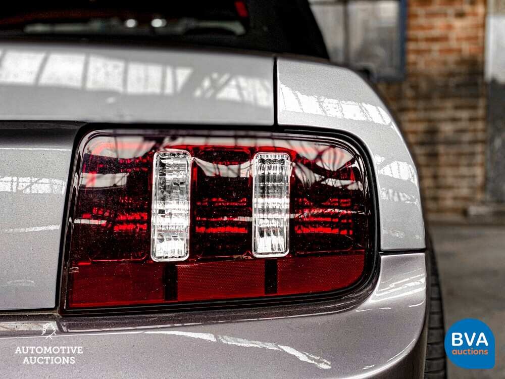 Ford Mustang Cabrio Deluxe 4.0 V6 205 PS 2006, TV-304-D.