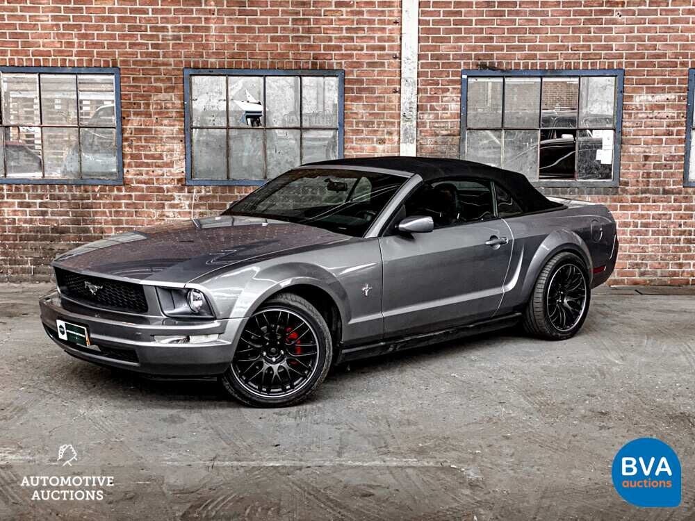 Ford Mustang Cabrio Deluxe 4.0 V6 205 PS 2006, TV-304-D.