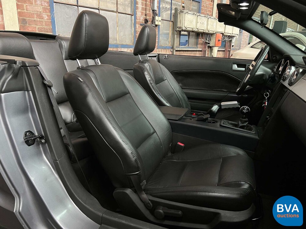 Ford Mustang Cabrio Deluxe 4.0 V6 205 PS 2006, TV-304-D.