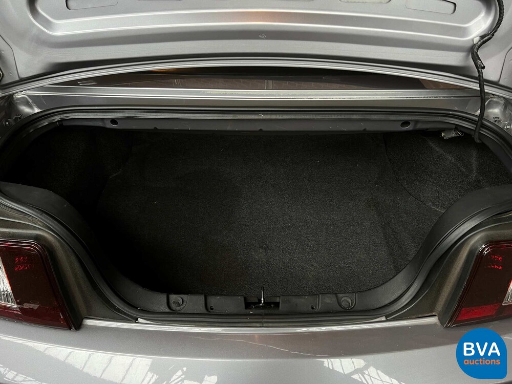 Ford Mustang Cabrio Deluxe 4.0 V6 205 PS 2006, TV-304-D.