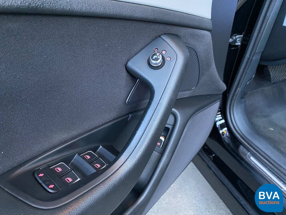 Audi A6 Avant 2.0 TDI S-Line 190PS FACELIFT 2015, TK-789-B.