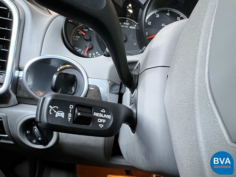 Porsche Cayenne 4.8 Turbo 500 PS 2010, RZ-707-X.