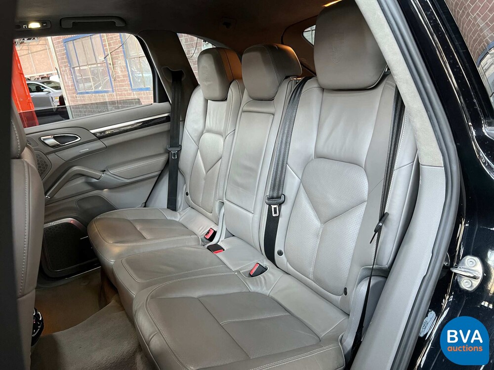 Porsche Cayenne 4.8 Turbo 500 PS 2010, RZ-707-X.