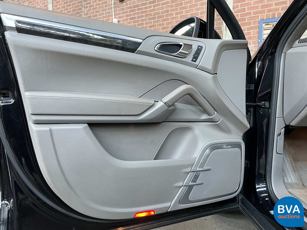 Porsche Cayenne 4.8 Turbo 500 PS 2010, RZ-707-X.