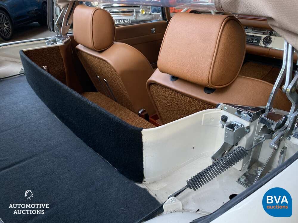 Mercedes-Benz 230 SL Pagode 170PS 1965, PM-29-17.