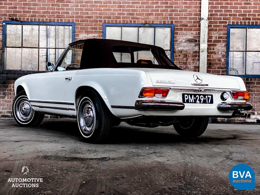 Mercedes-Benz 230 SL Pagode 170PS 1965, PM-29-17.