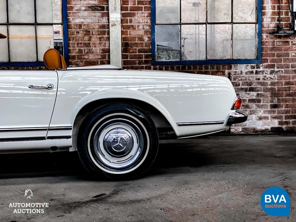 Mercedes-Benz 230 SL Pagode 170PS 1965, PM-29-17.