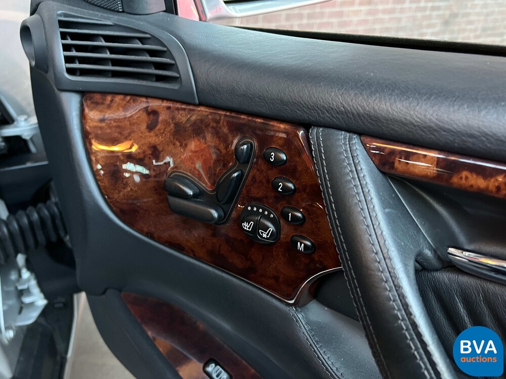 Mercedes-Benz CL500 Coupé 306 PS 2002.