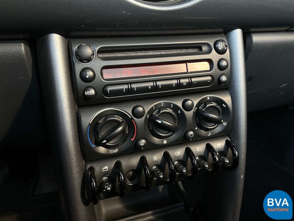 Mini Cabrio 1.6 Cooper Chili 116pk 2004 -Org. NL-, 87-PP-LN.