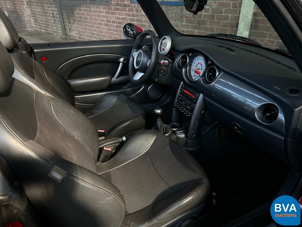 Mini Cabrio 1.6 Cooper Chili 116pk 2004 -Org. NL-, 87-PP-LN.