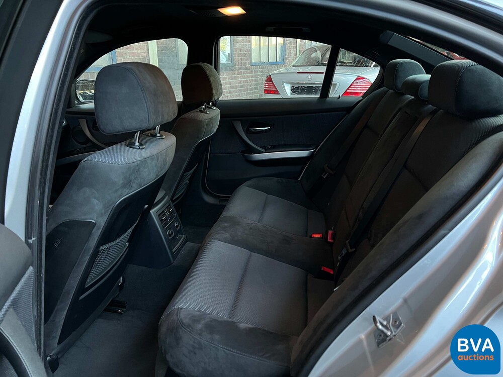 BMW 318i M-Sport 3er Reihe 143PS 2010 -Org. NL-, 98-LJH-2.