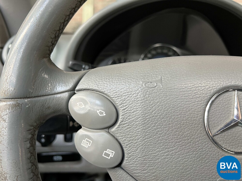 Mercedes-Benz CLK240 Elegance 170PS 2002, 83-JN-FG.