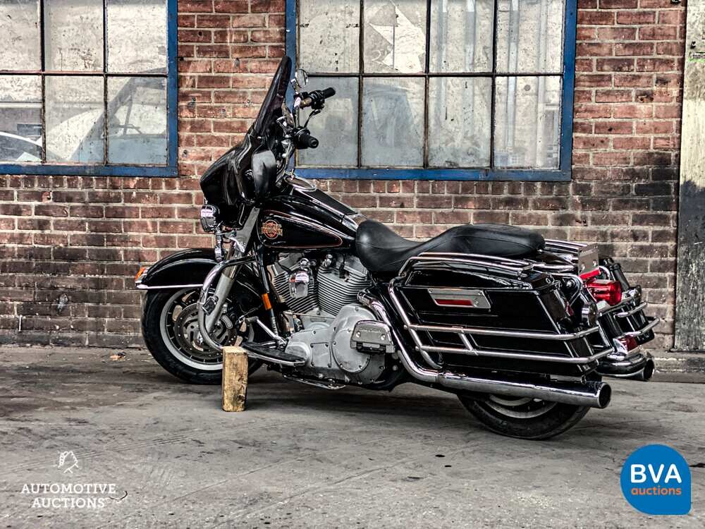 2002 Harley-Davidson FLHT Electra Glide Standard Cruiser 52 PS.